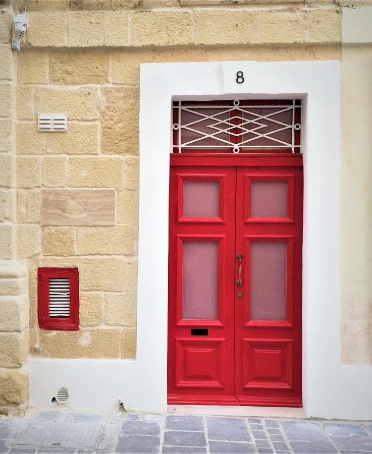 Apartamento Malta'S Naughtiest Cabaret Floriana Exterior foto